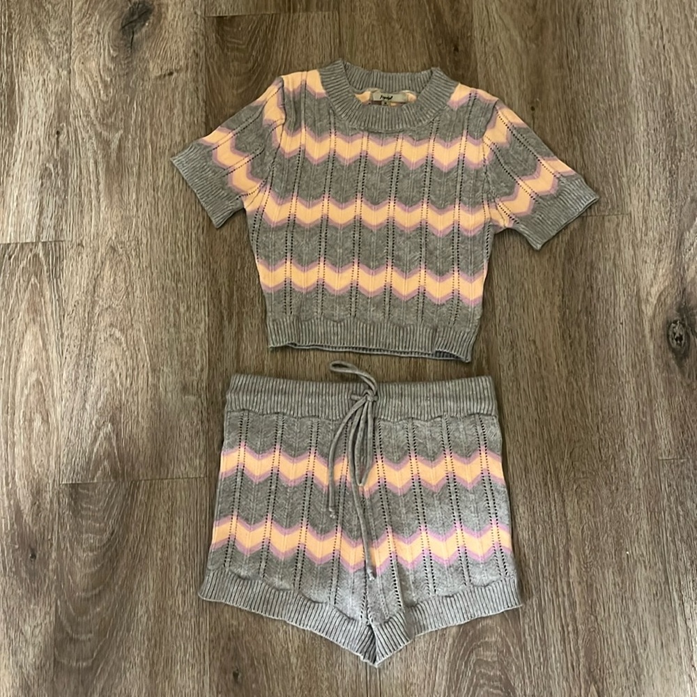 Papaya short-sleeved knit top + shorts set Size:M